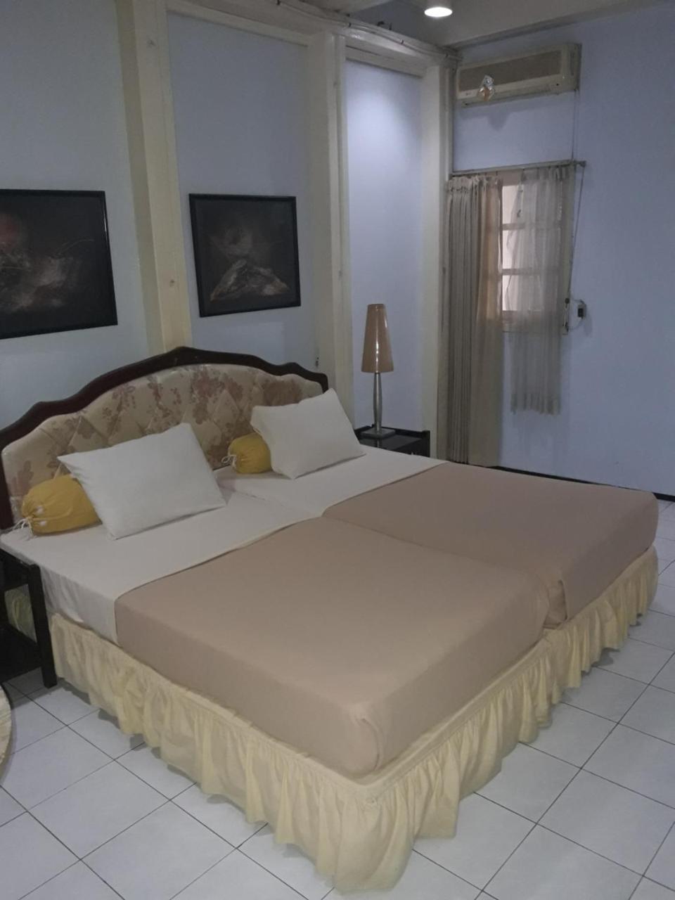 Hotel Menara Malang Exterior foto